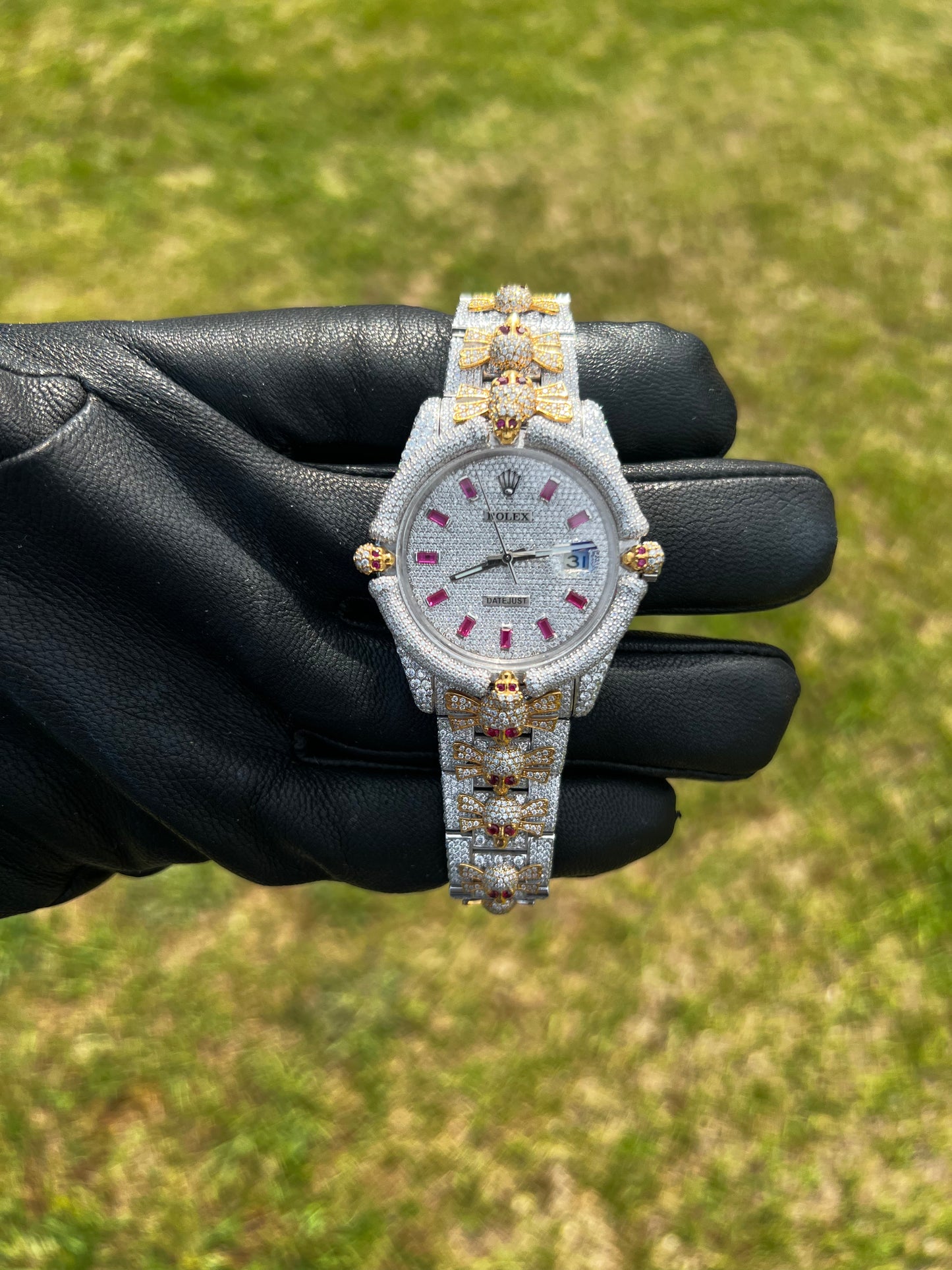 Ys Custom VVS1 Moissanite Date-Style Watch (Yellow Gold Accents)